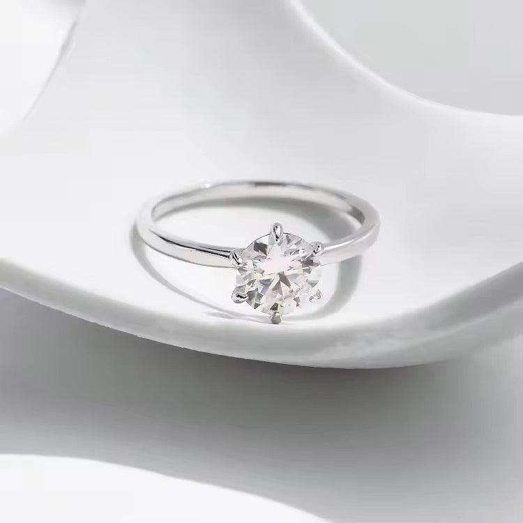Diamond 10kt ring